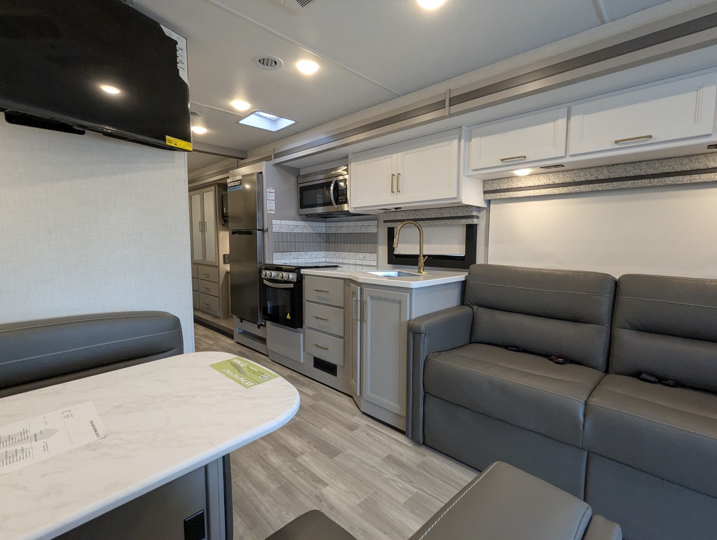 2026 Thor Motor Coach Windsport 29L - Image 21