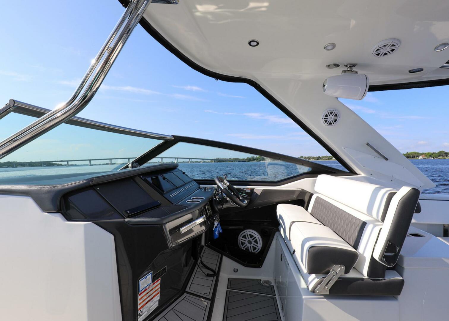 2023 Monterey 385SS Super Sport - Image 20