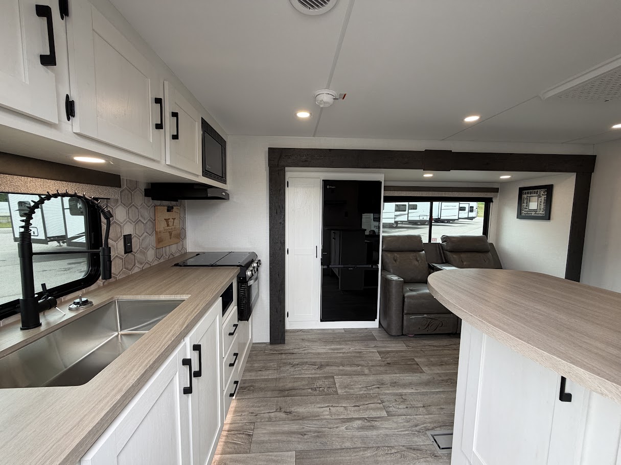 2026 VENTURE RV SIENNA 231VRK - Image 5