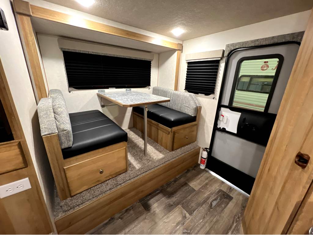 2027 Westland RV Travelaire 83SL - Image 12