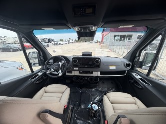 2027 AIRSTREAM INTERSTATE 24GT - Image 18