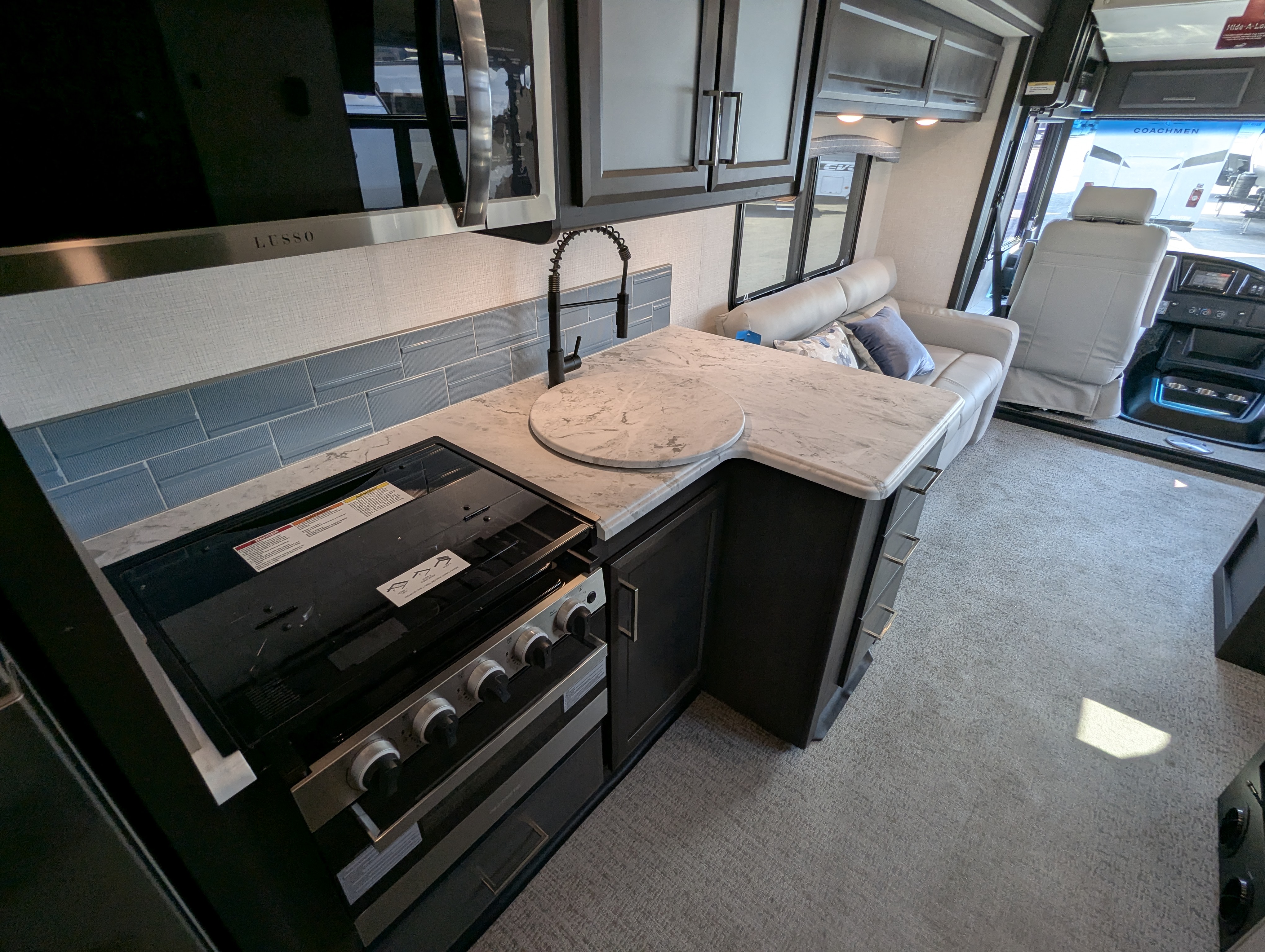 2026 Fleetwood Flair 29M - Image 31