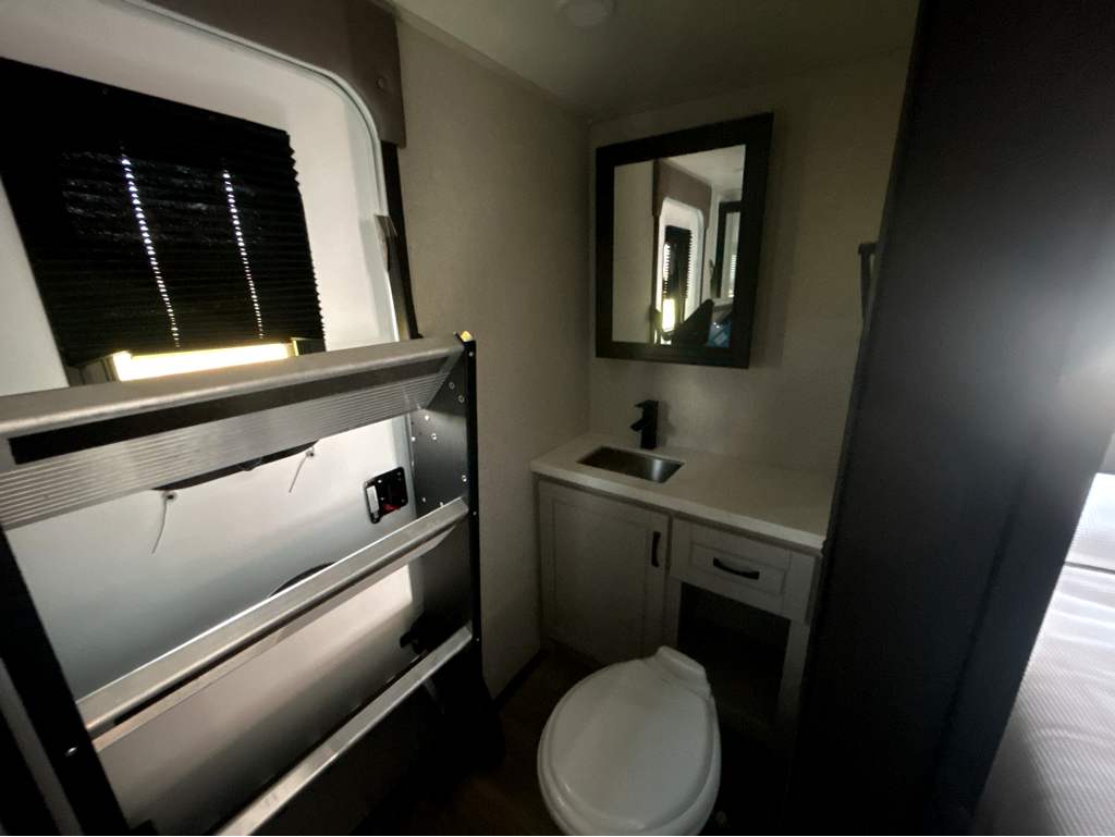 2026 JAYCO NORTH POINT 390CKDS - Image 23