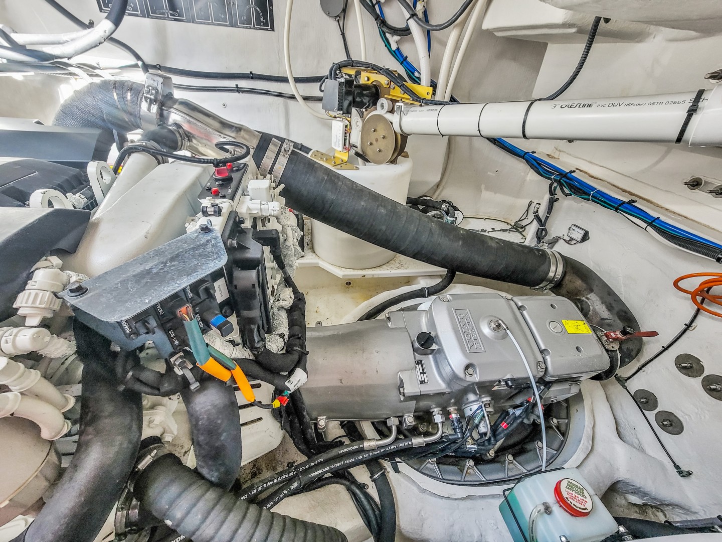 2019 Cruisers 50 Cantius - Image 43