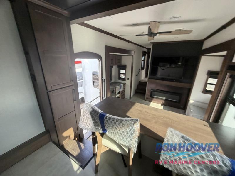 2025 FOREST RIVER 421FK - Image 138