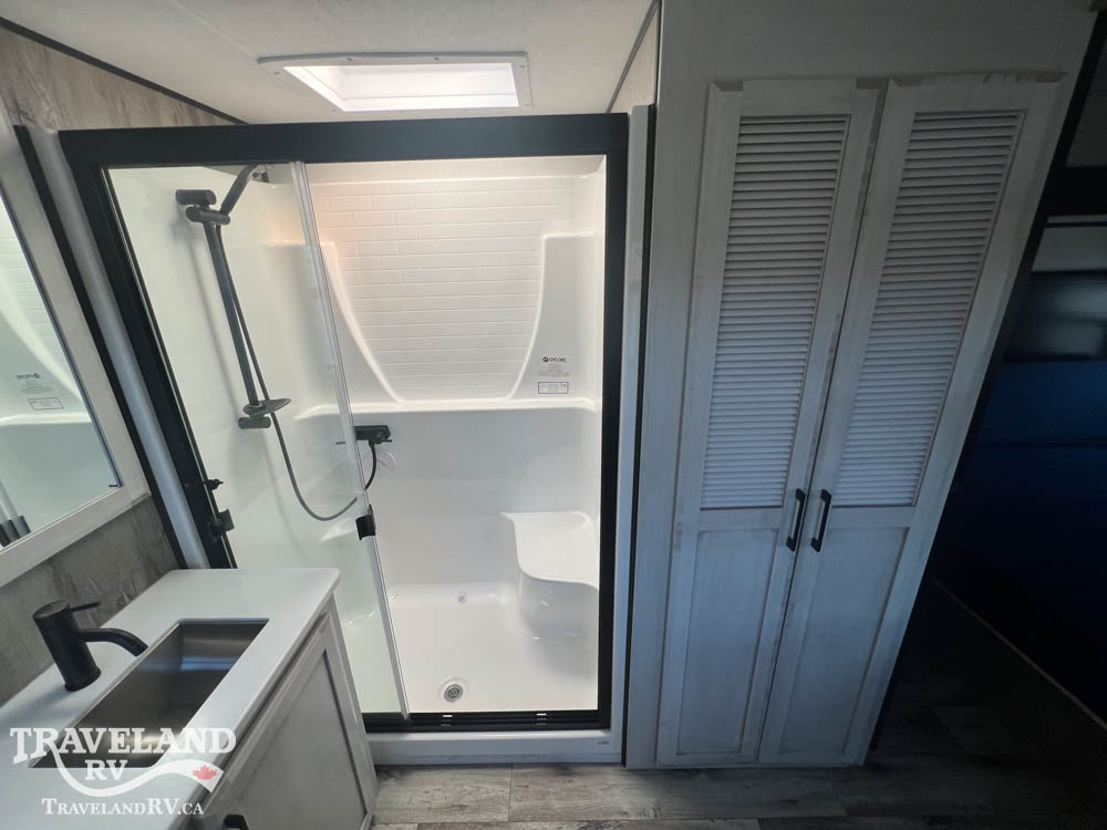 2023 KZ RV Durango Gold G386FLF - Image 35