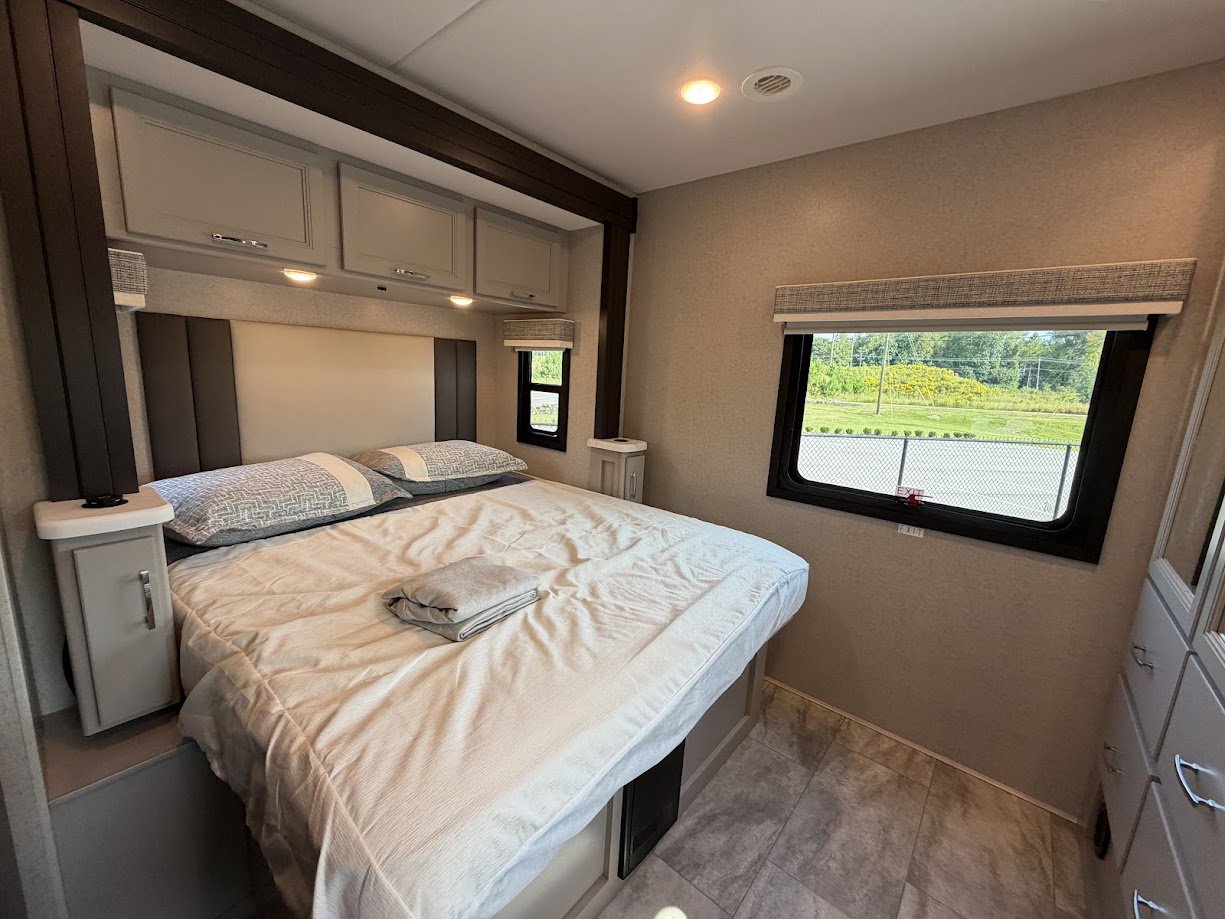 2026 THOR MOTOR COACH MAGNITUDE GRAND X32 - Image 76