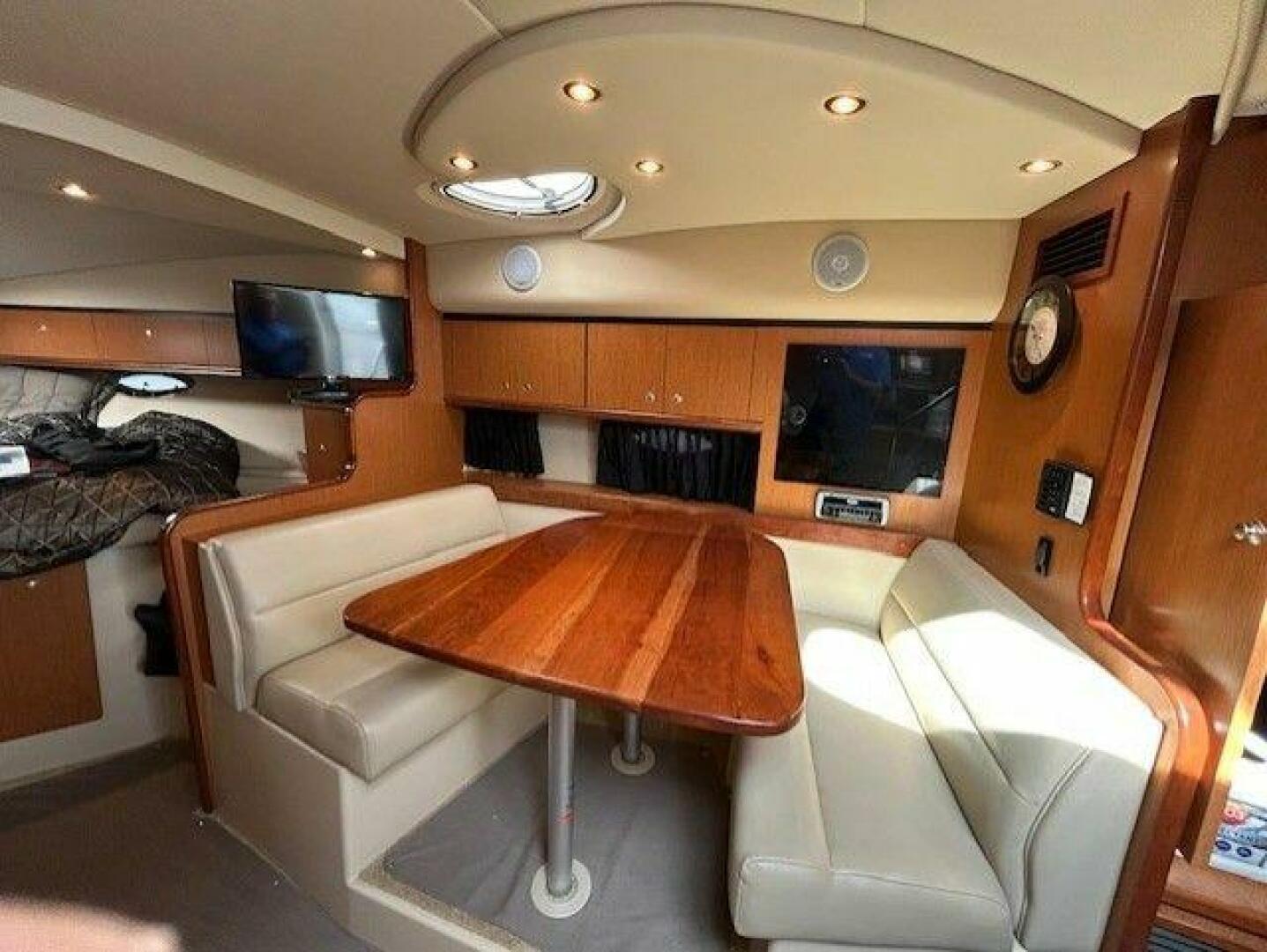 2004 Cruisers Yachts 340 Express - Image 40