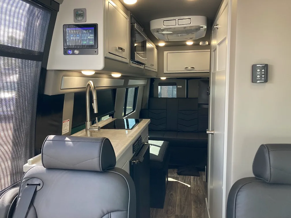 2024 Holiday Rambler Xpedition SL4E - Image 9