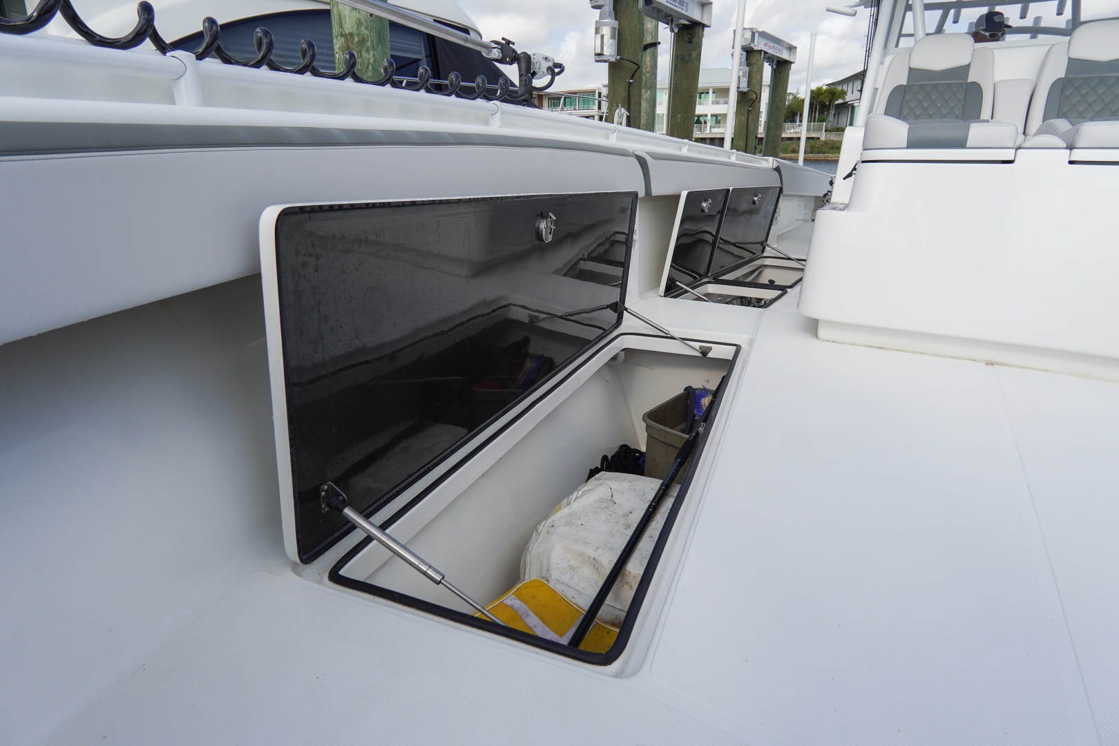 2022 Sea Hunter 41 CTS - Image 28