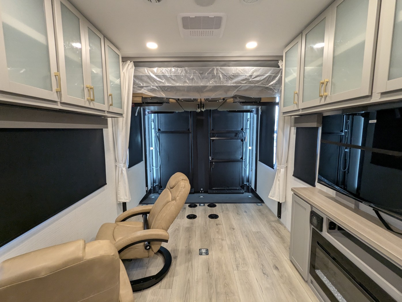 2026 Forest River Stealth 2900 - Image 20