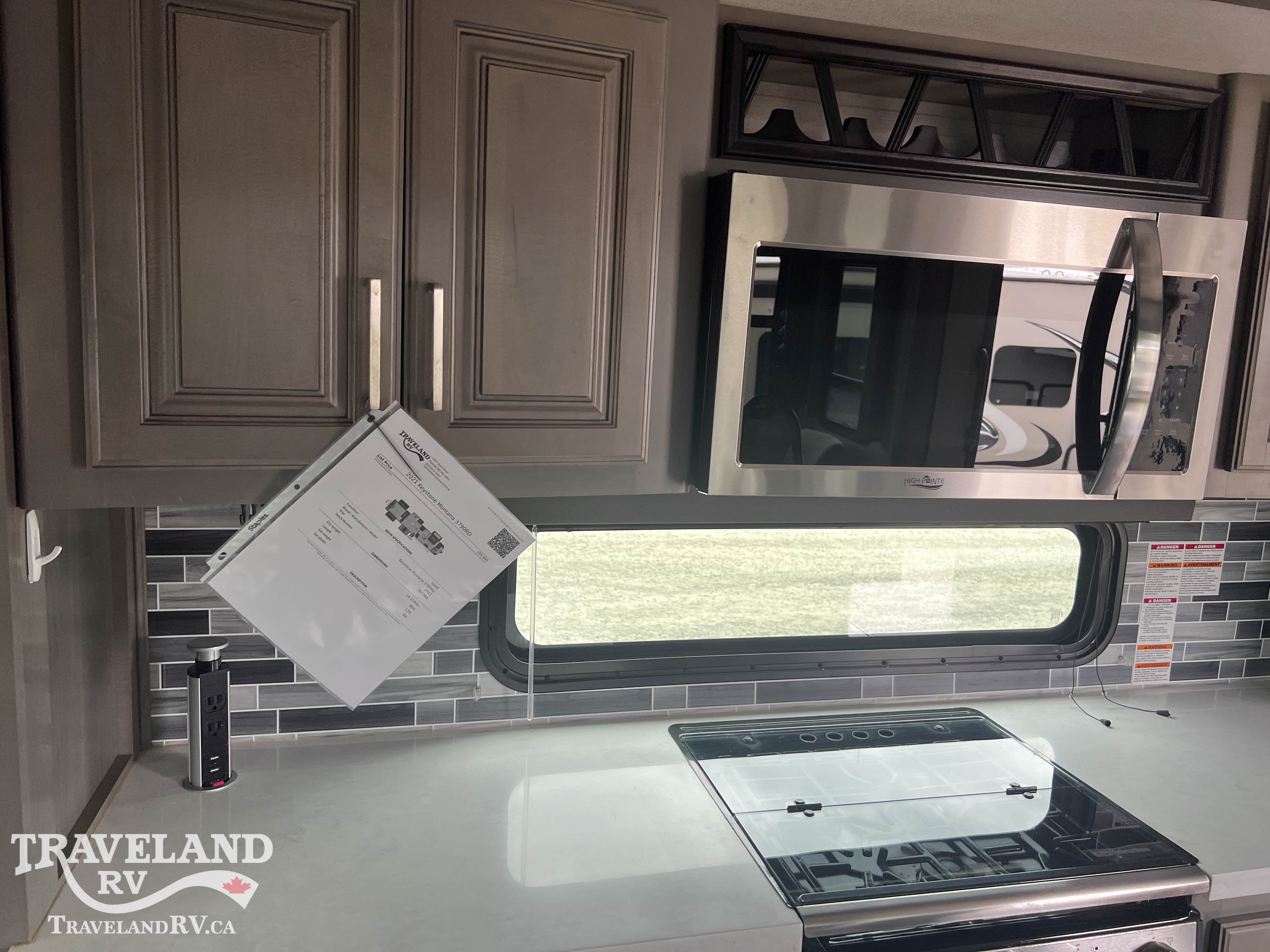 2021 Keystone Montana 3780RL - Image 15