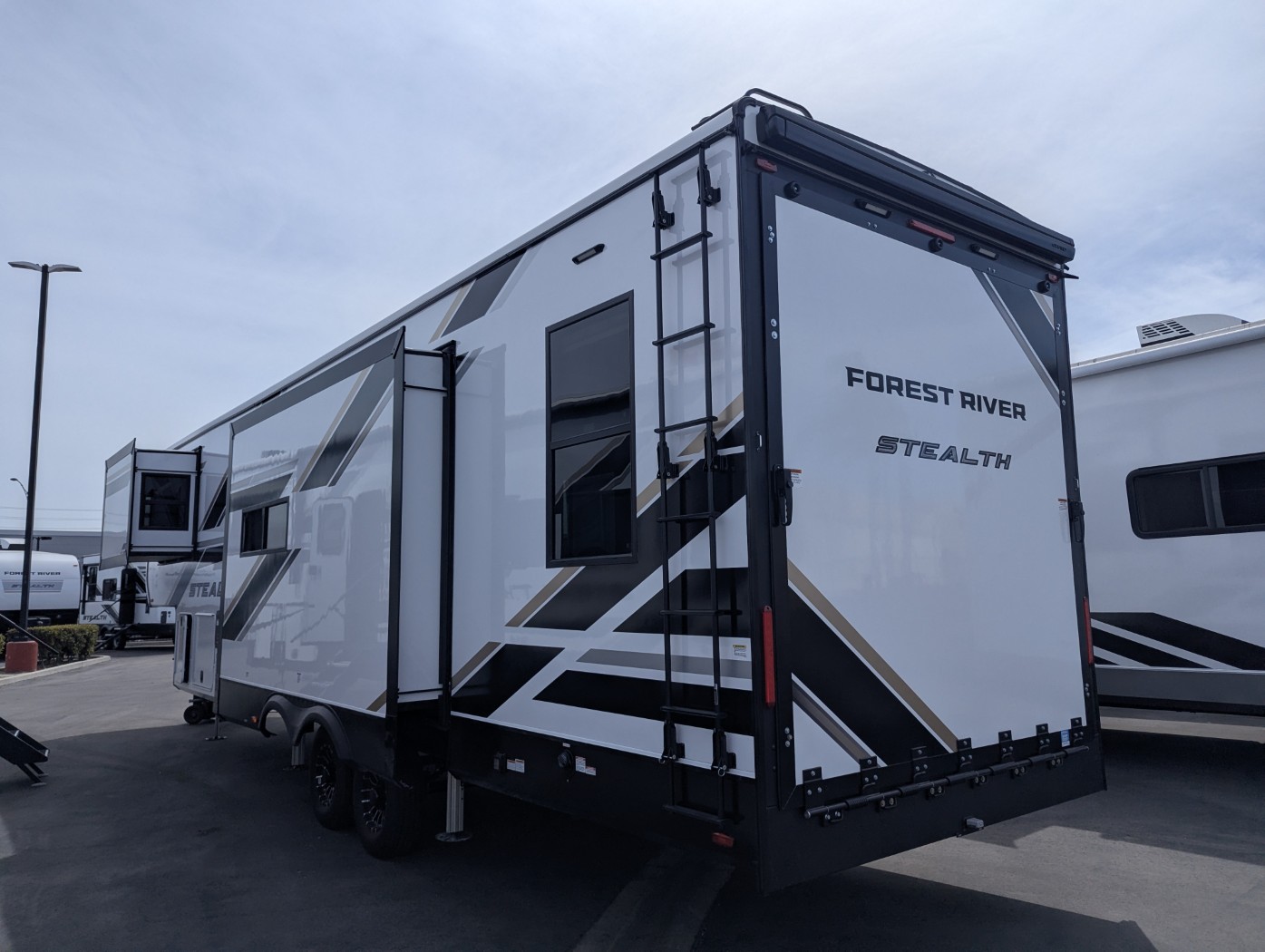 2027 Forest River Stealth 3217GX - Image 5