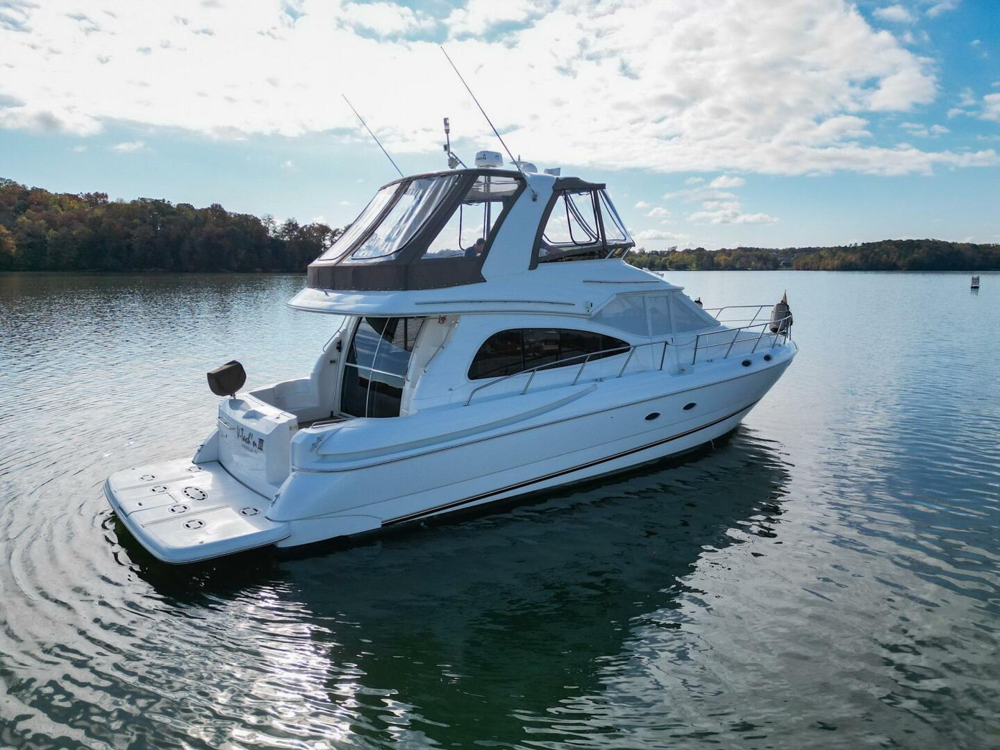 2002 Cruisers Yachts 5000 Sedan Sport - Image 8