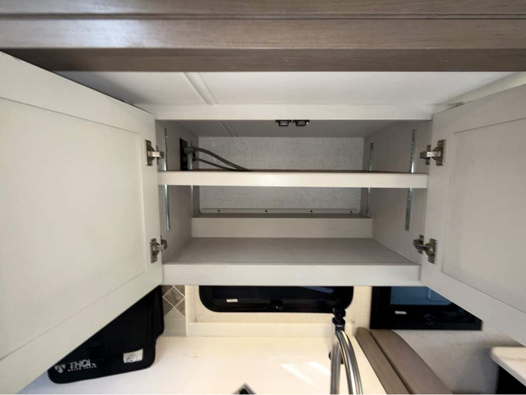 2026 THOR MOTOR COACH PALAZZO 33.5 - Image 19