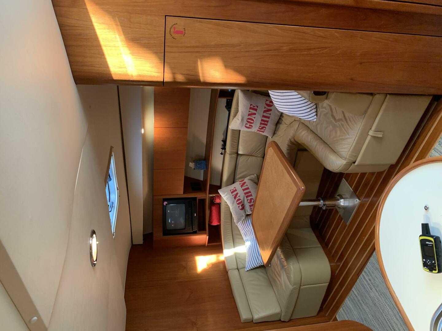 1999 Tiara Yachts 43 Open - Image 6