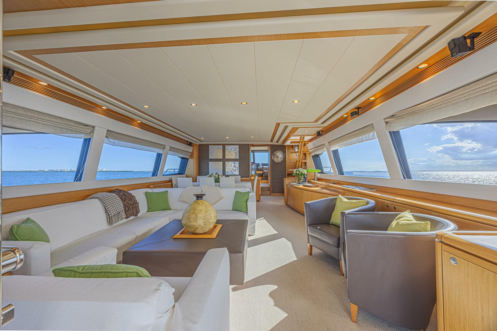 2011 Ferretti Yachts 830 - Image 38