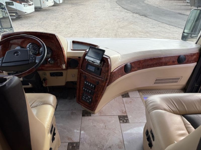 2005 Country Coach Magna 630 45 Rembrandt - Image 5