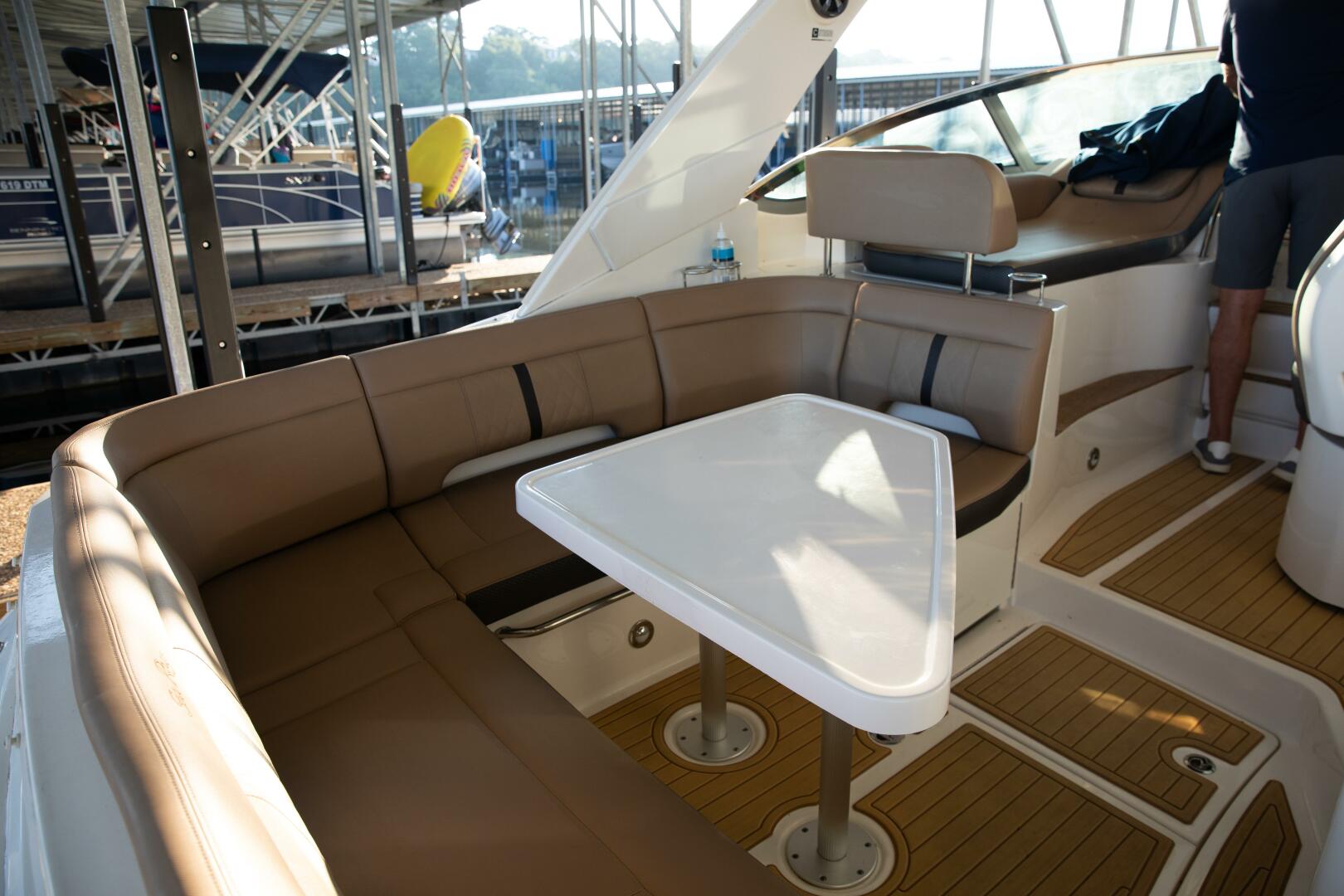 2016 Sea Ray Sundancer 350 - Image 43