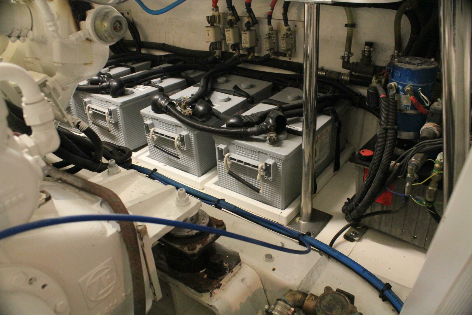 2004 Horizon P70 - Image 48