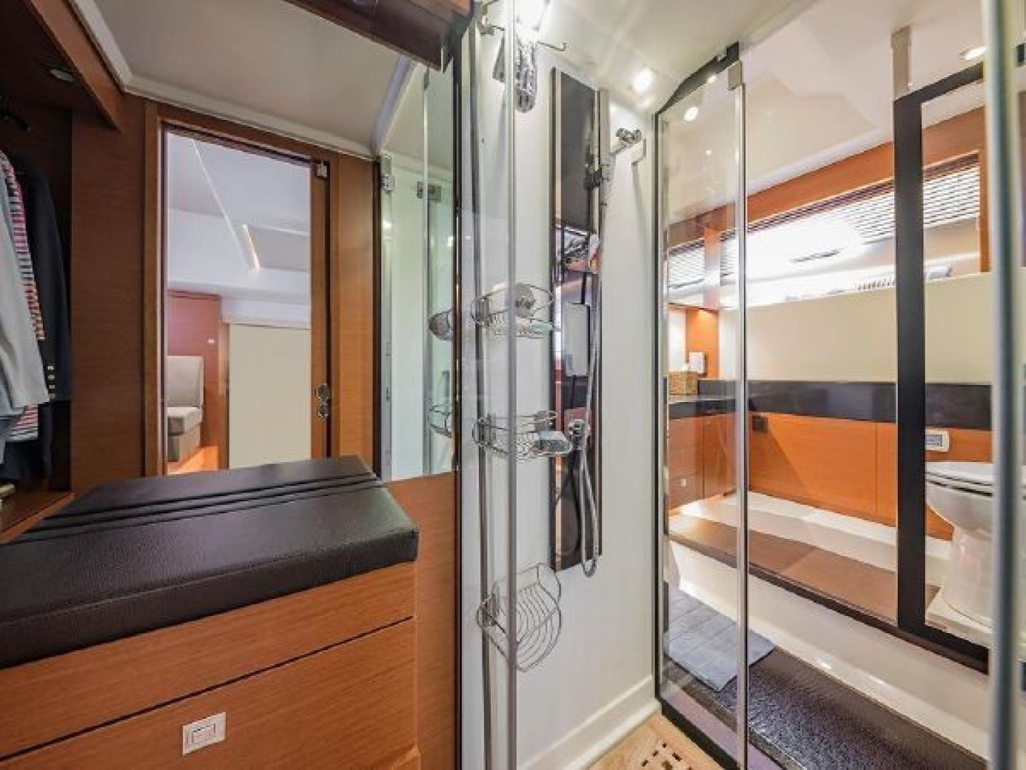2015 PRESTIGE PRESTIGE 550 Base - Image 11