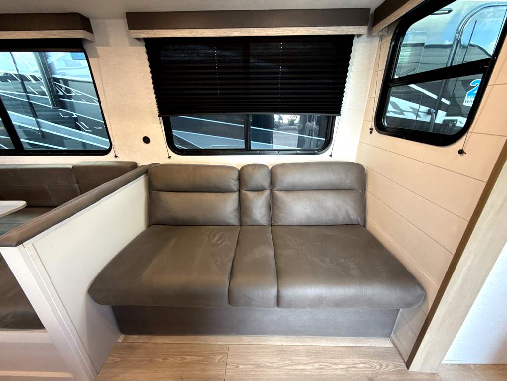 2027 JAYCO JAY FLIGHT 321BDS - Image 13