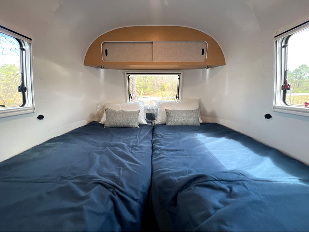 2026 AIRSTREAM WORLD TRAVELERUSA 22RB - Image 20