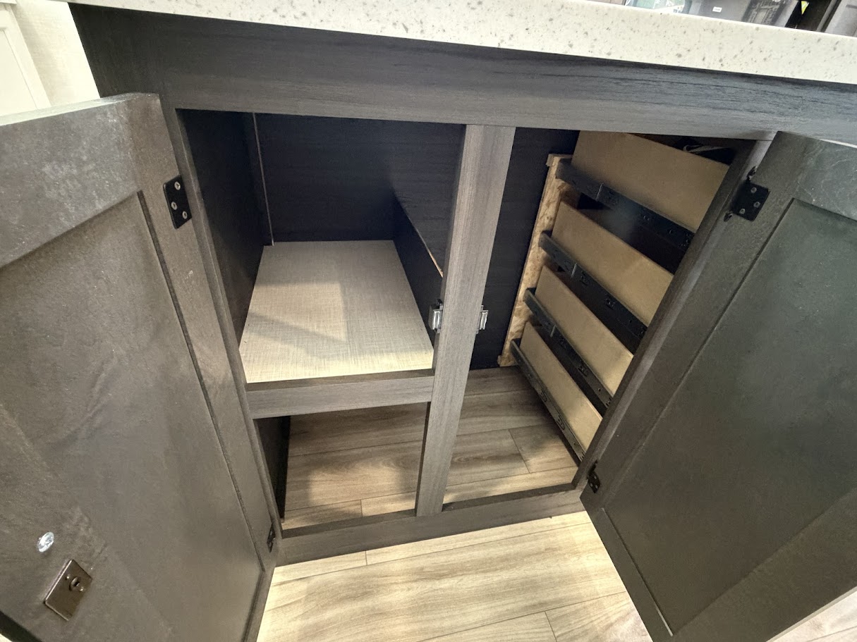 2026 VENTURE RV SPORTTREK 333VFK - Image 33