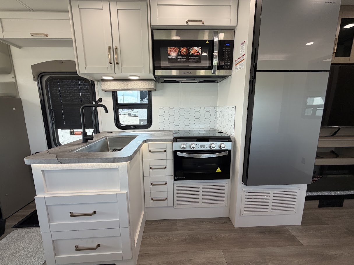 2027 JAYCO GREYHAWK 30Z - Image 19