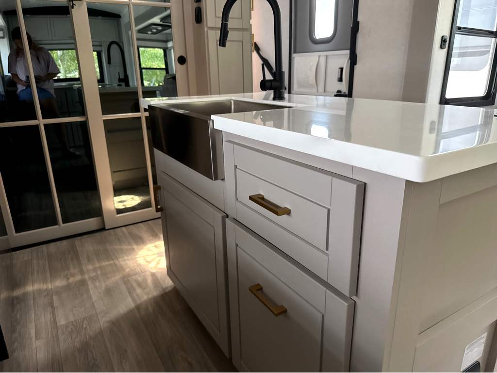 2027 JAYCO NORTH POINT 381CKRE - Image 10