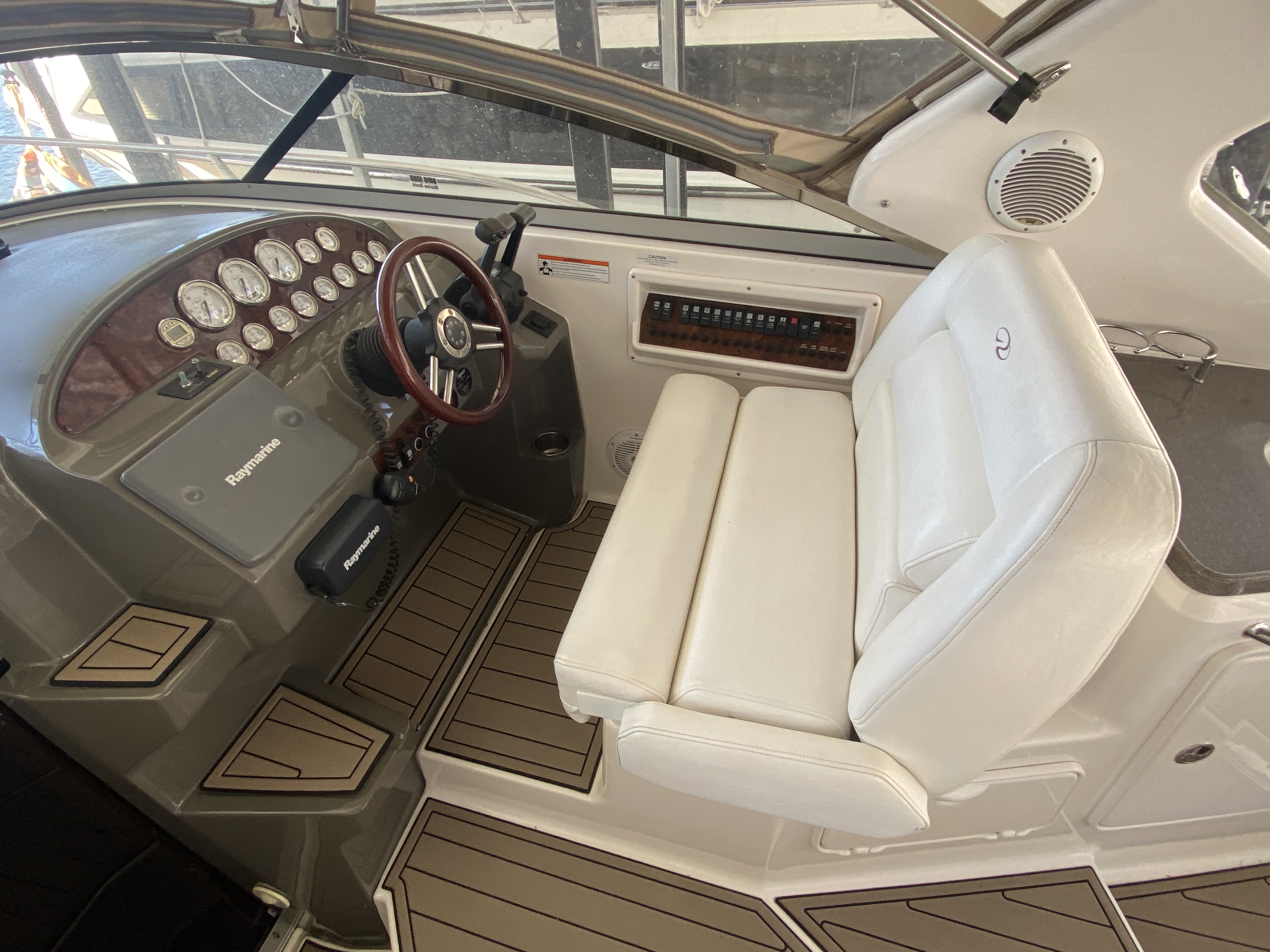 2008 Regal 3360 Window Express - Image 23