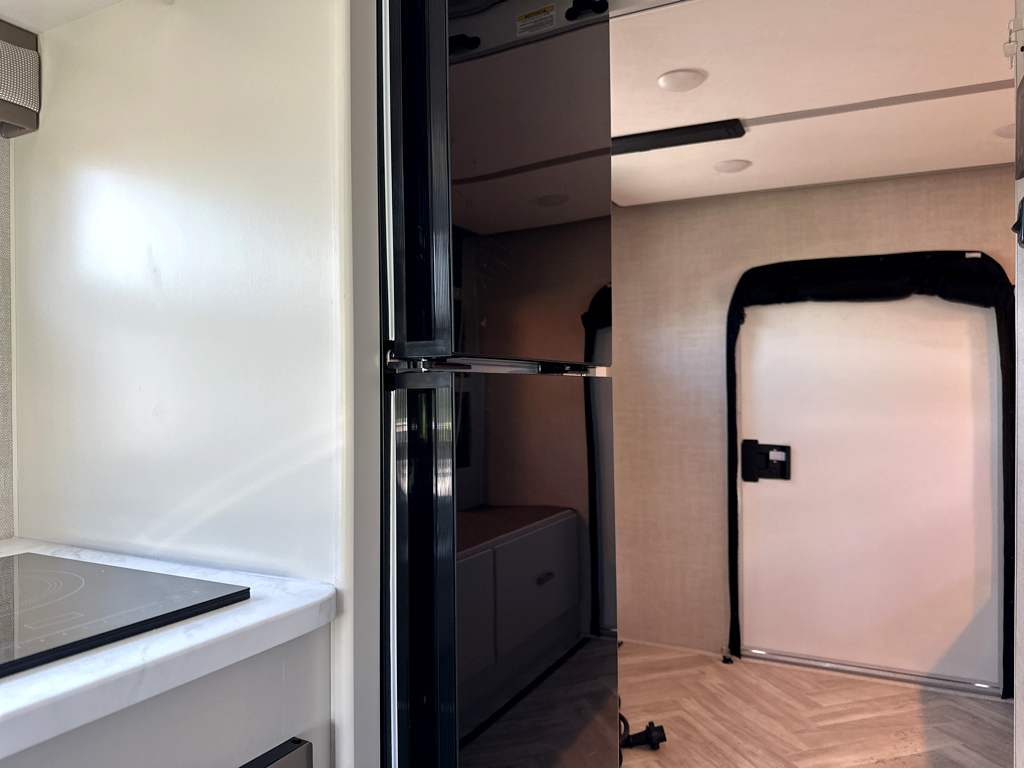 2026 THOR MOTOR COACH COMPASS 22MT - Image 13