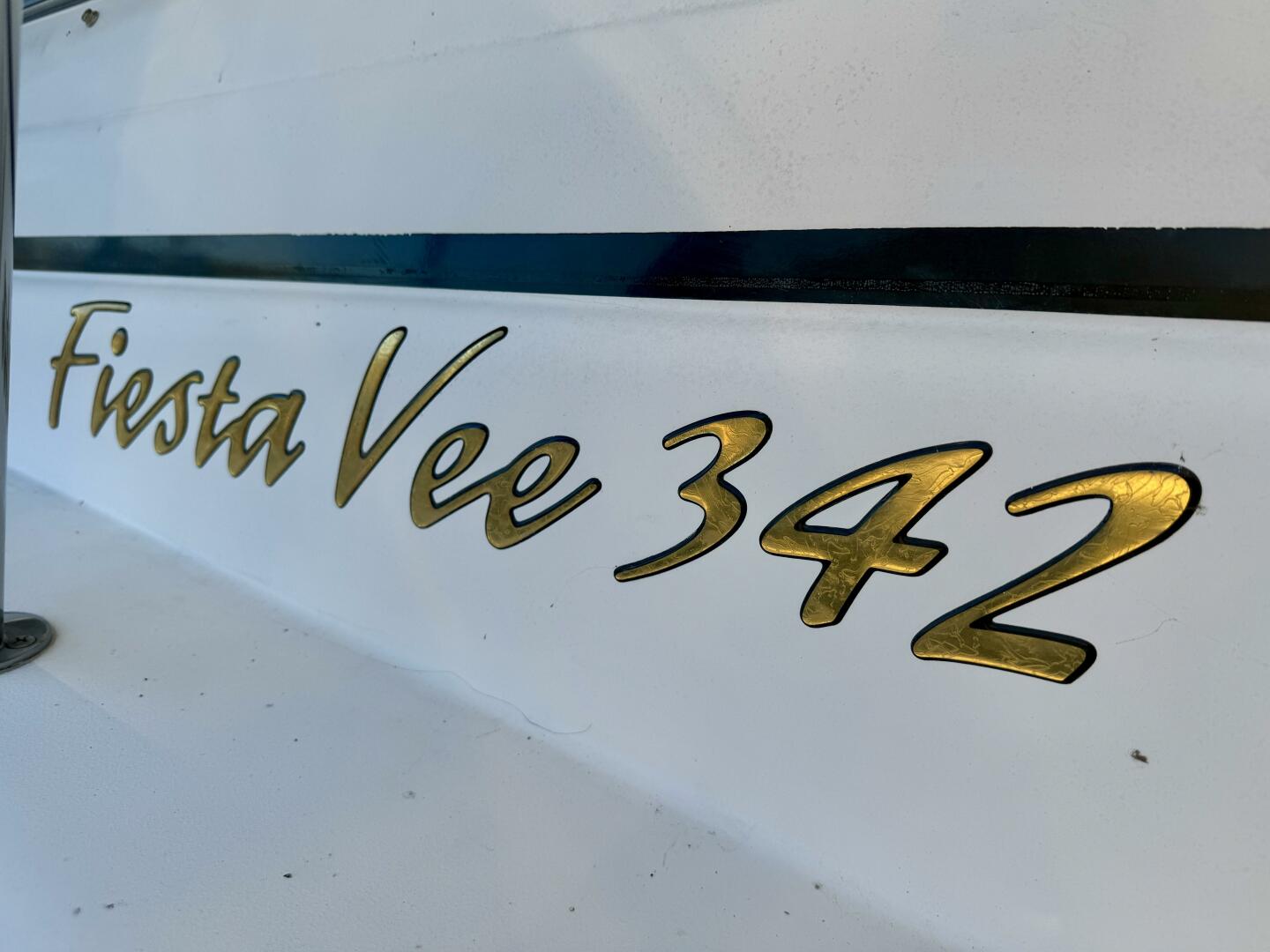 2004 Rinker 342 Fiesta Vee - Image 216