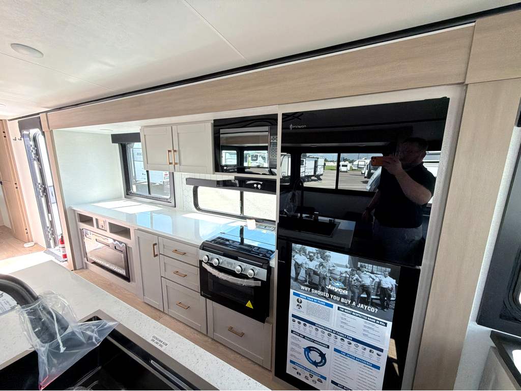 2027 JAYCO JAY FEATHER 27MK - Image 17