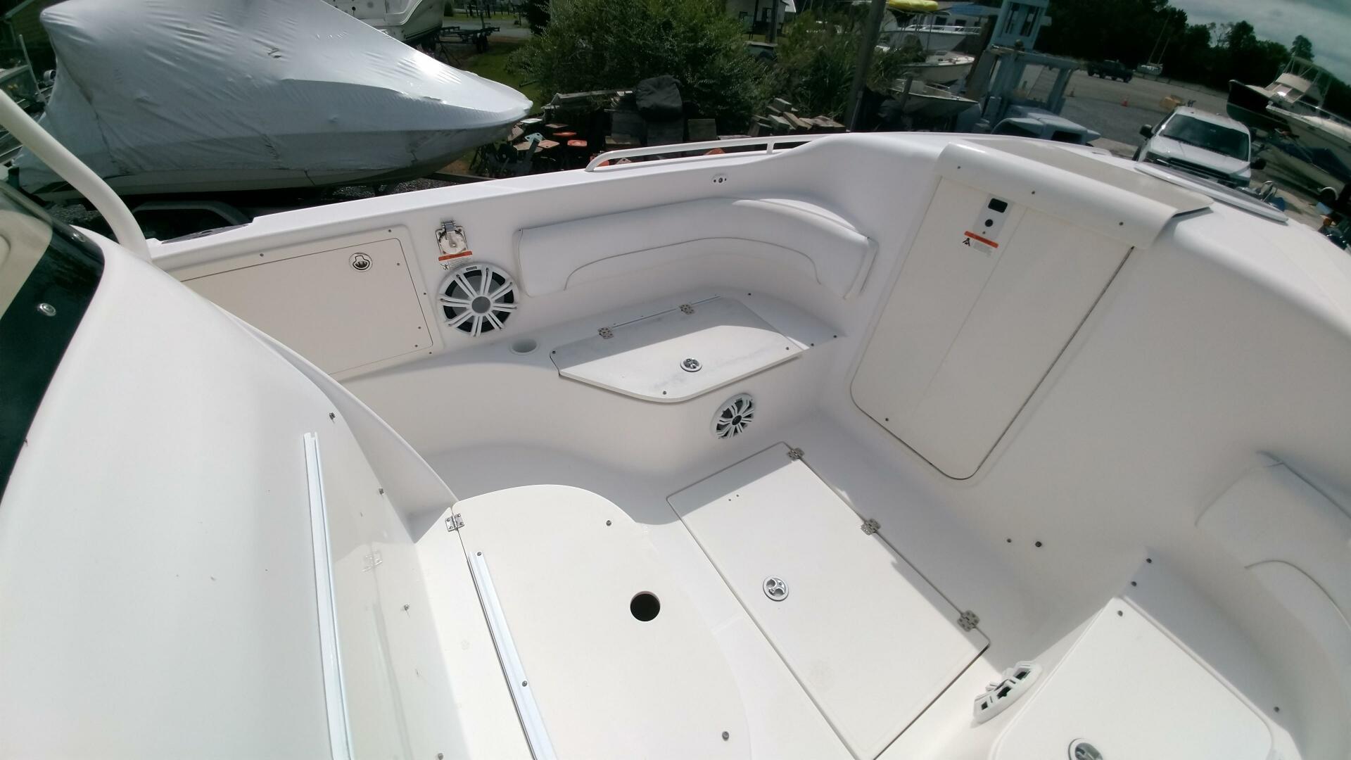 2006 Wellcraft 352 Sport - Image 10