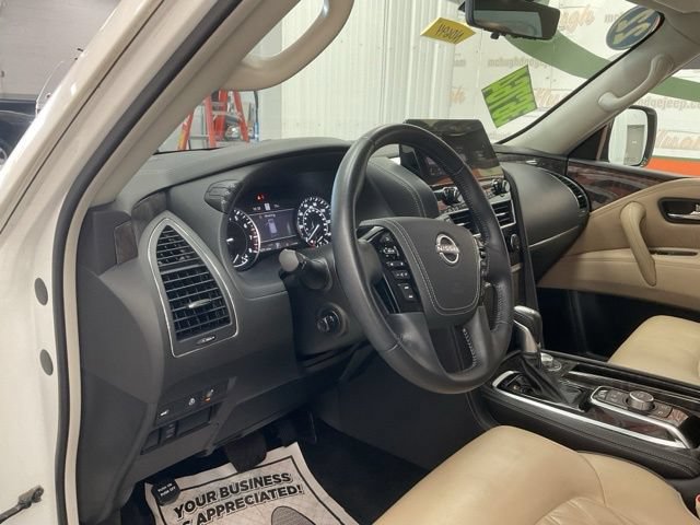 2022 Nissan Armada Utility 4D Platinum AWD - Image 16