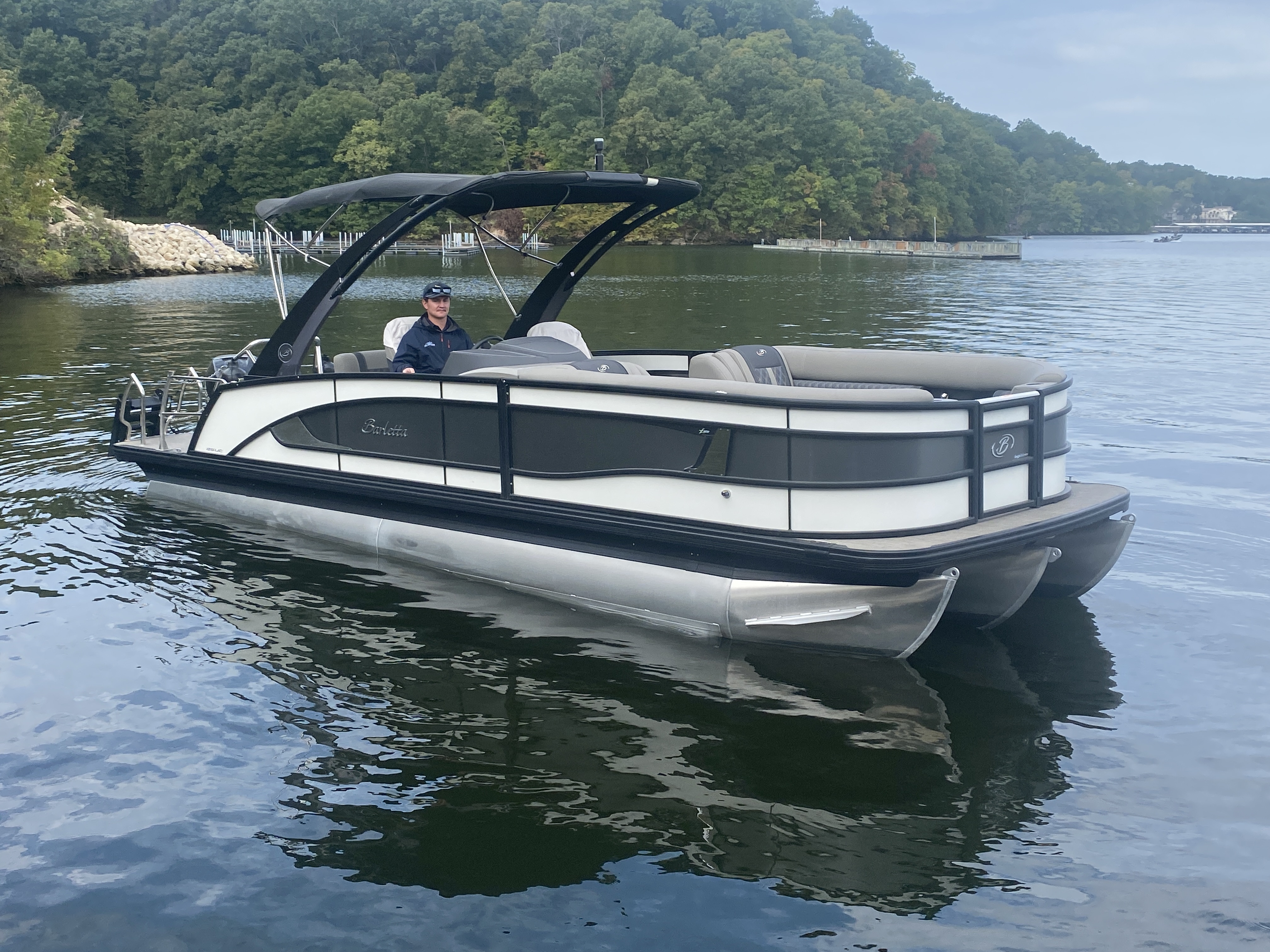 2023 Barletta Lusso 25UCA - Image 3