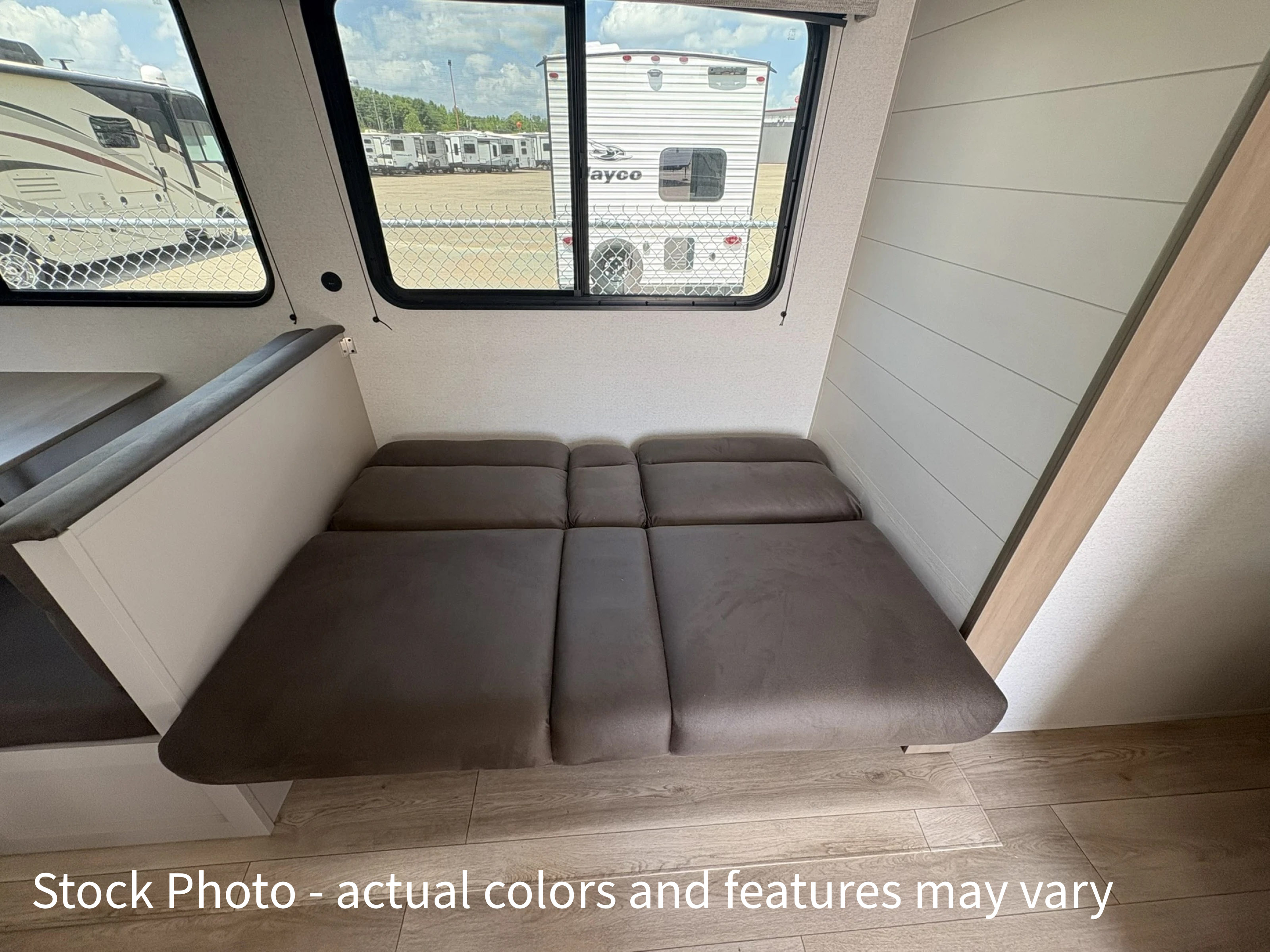 2027 Jayco Jay Flight SLX 261BHS - Image 23