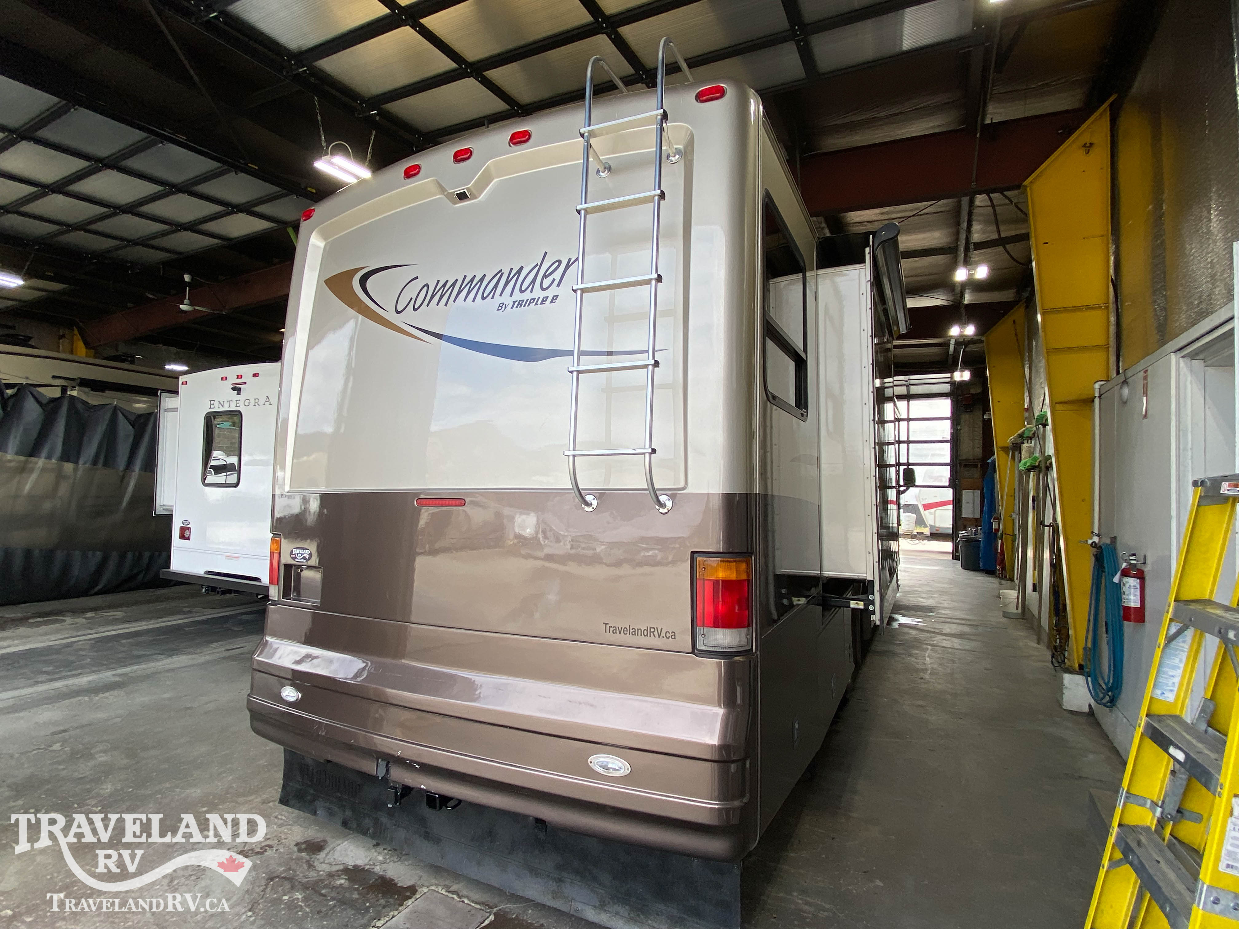 2006 TRIPLE E COMMANDER 3711 - Image 8
