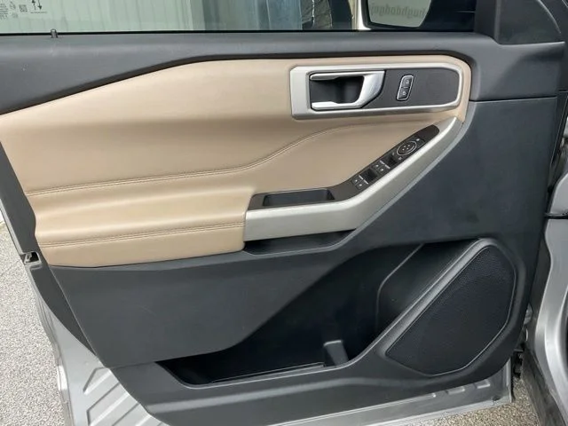 2021 Ford Explorer Utility 4D XLT 4WD - Image 11