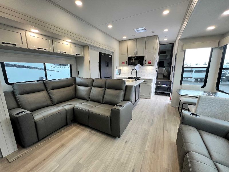 2026 Grand Design Momentum G-Class Fifth Wheel 394G - Image 8
