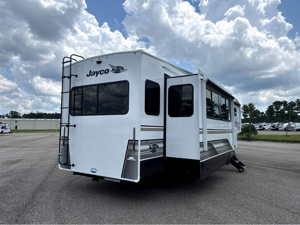 2027 JAYCO EAGLE 355MBQS - Image 4