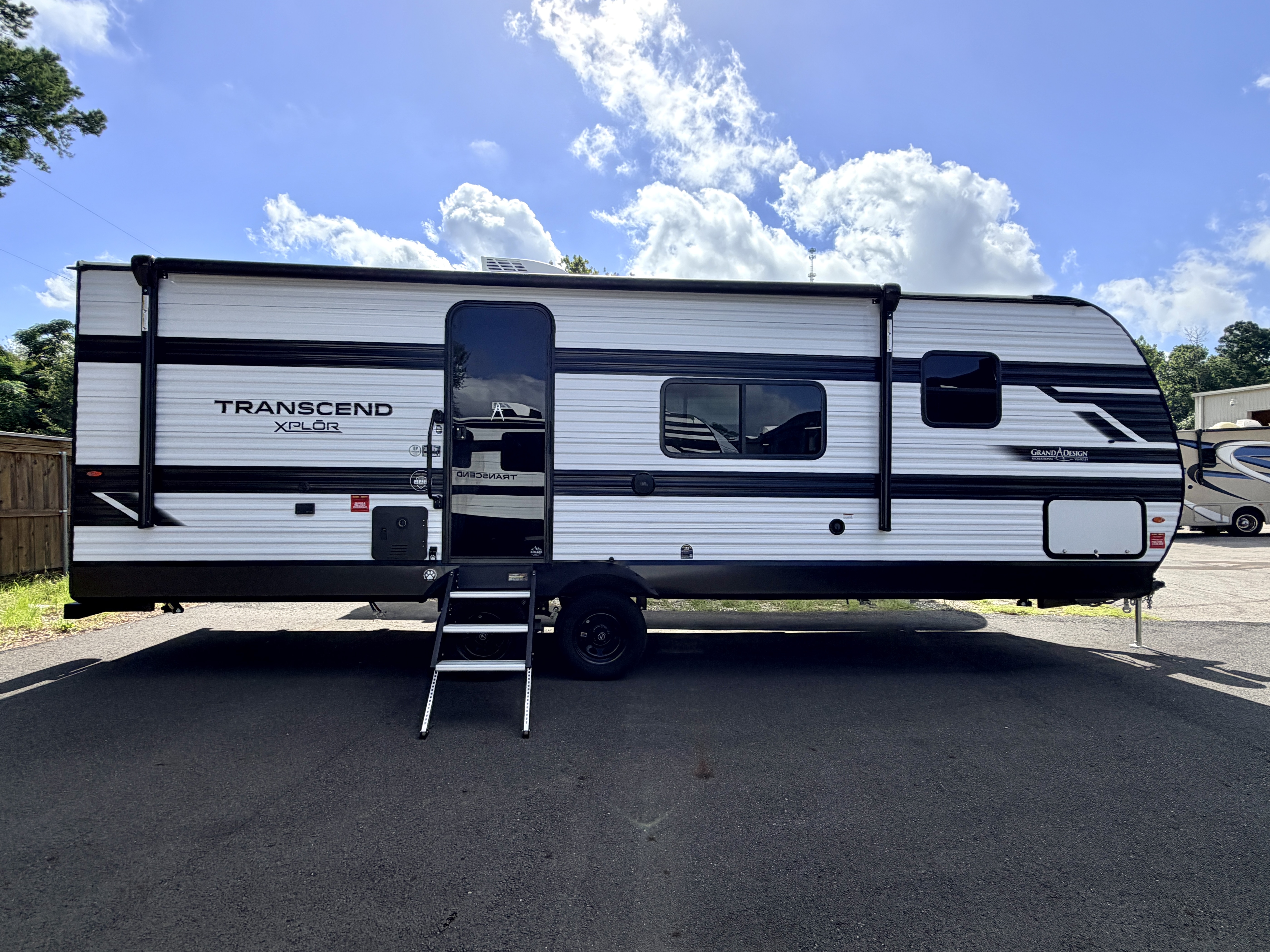 2027 Grand Design Transcend XPLOR 25MLX - Image 9