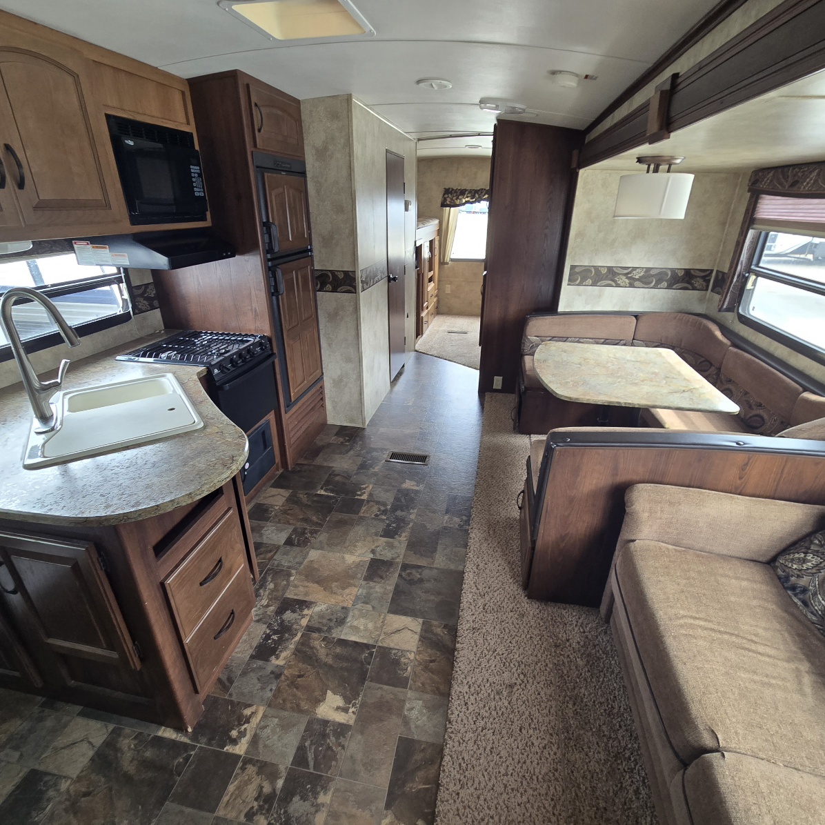 2012 Keystone Outback 312BH - Image 18