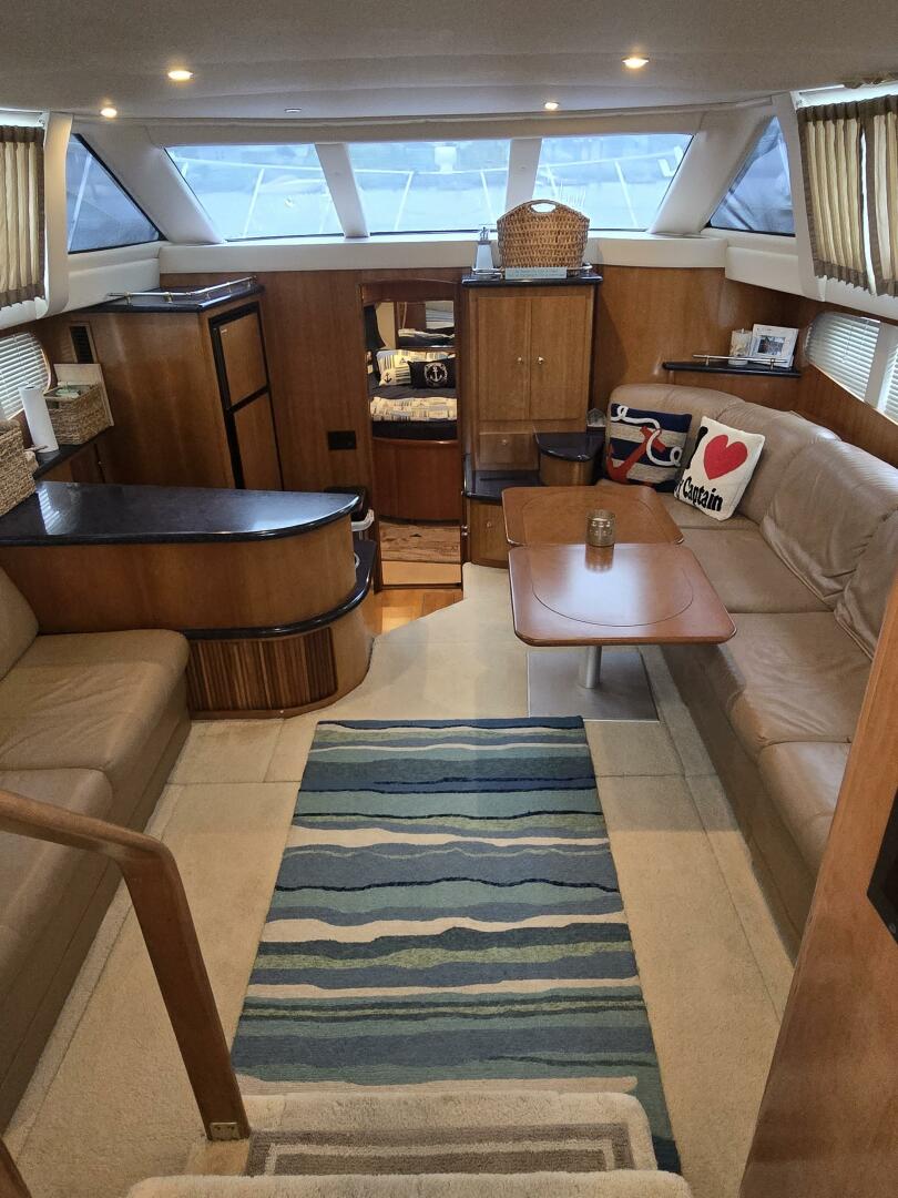 2002 Carver 444 Cockpit Motor Yacht - Image 22
