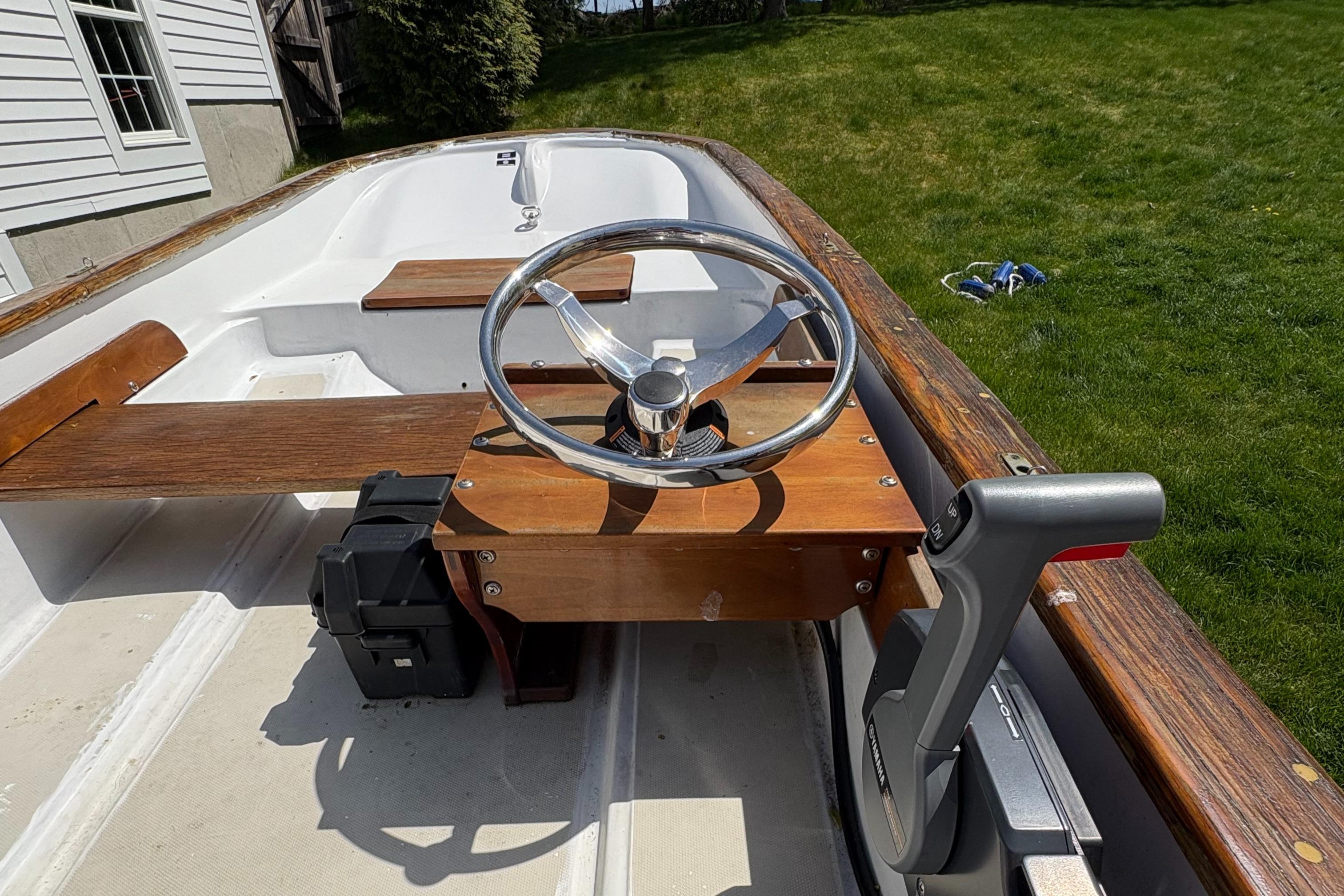 2027 Highfield Sport 360 Standard - Image 576