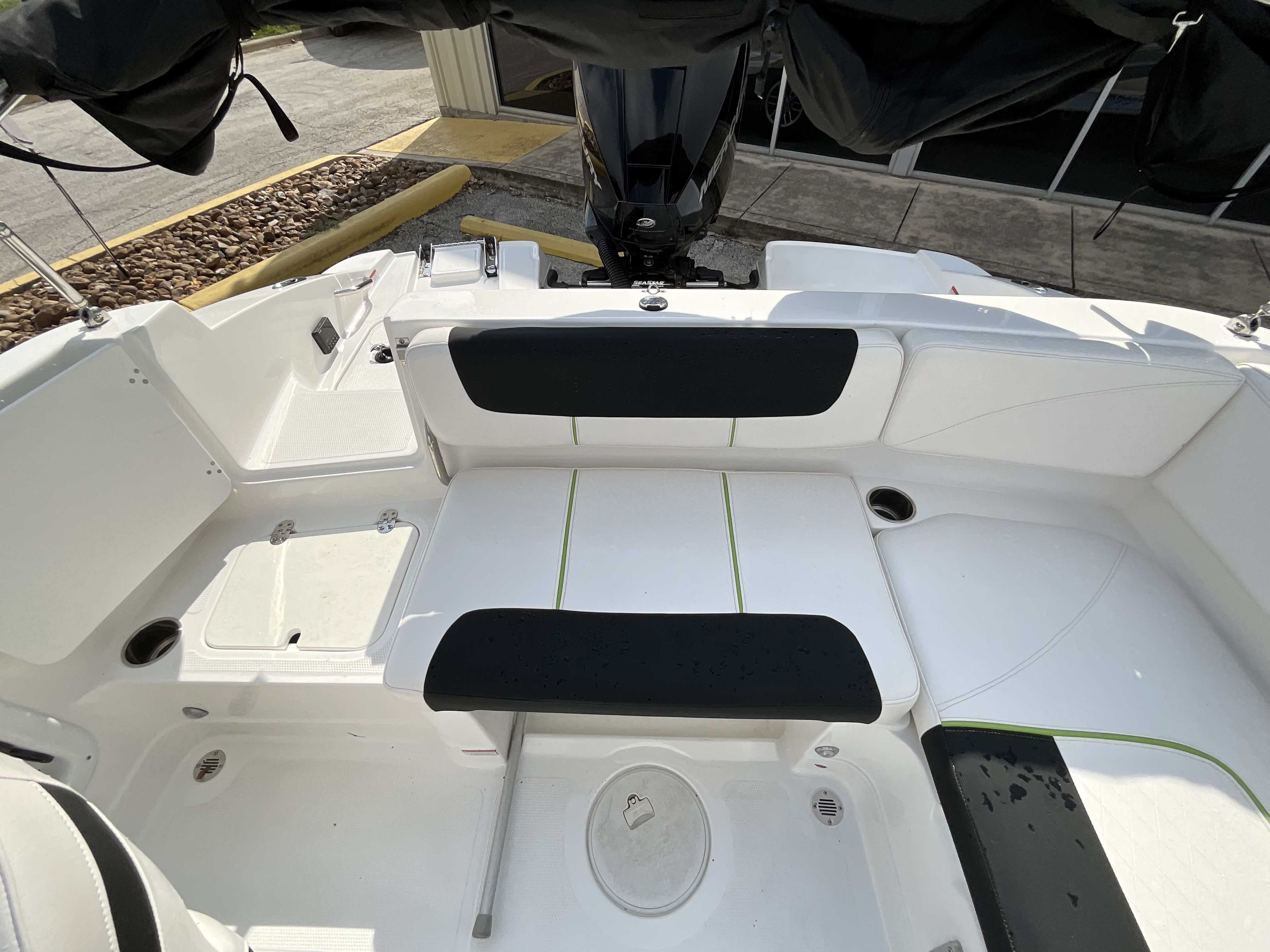 2023 TRACKER 2023 2150FS - Image 8