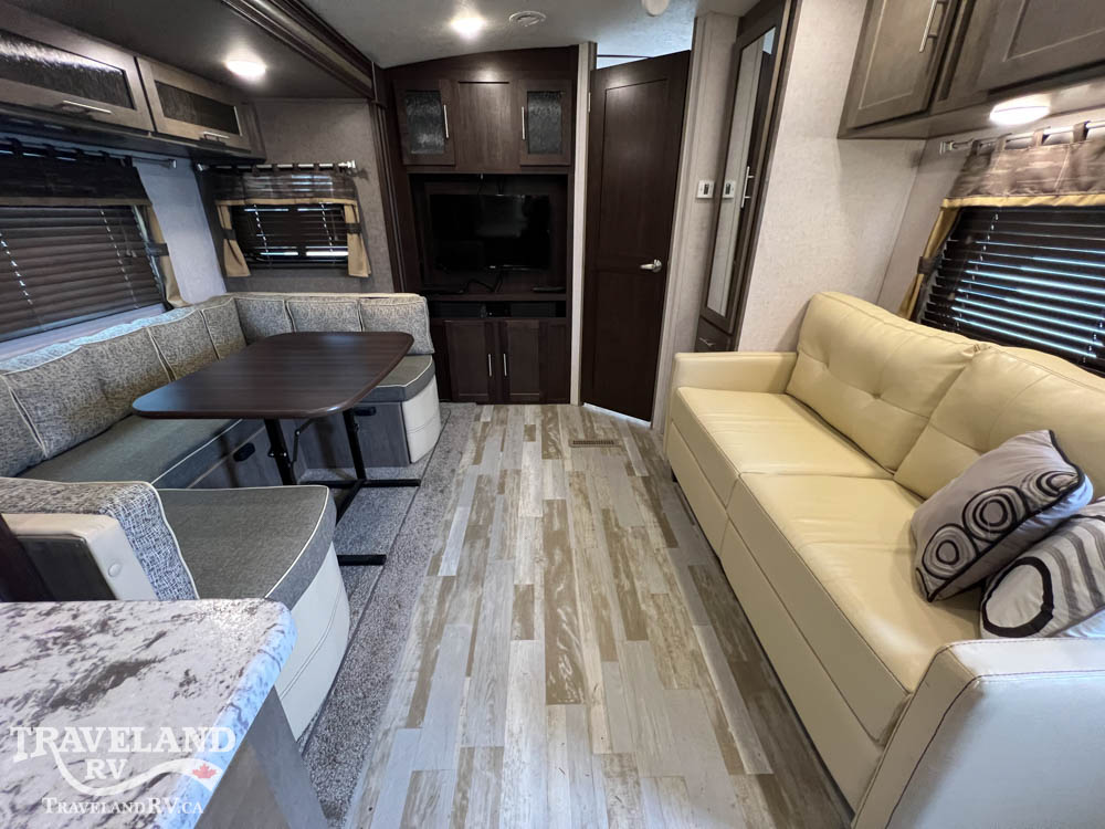 2017 Forest River Surveyor 251RKS - Image 3