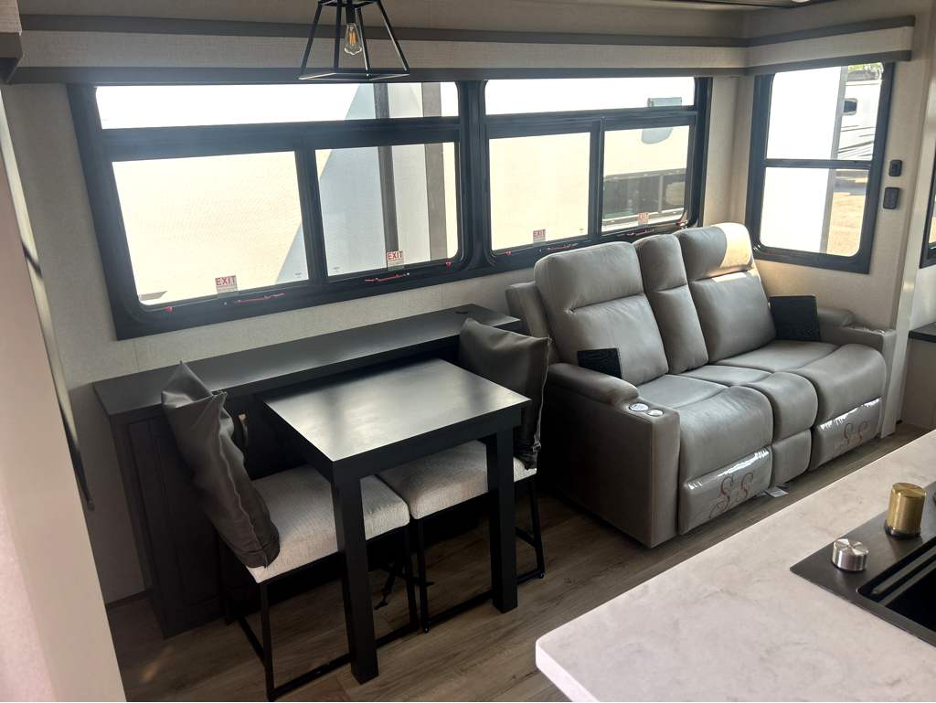 2026 JAYCO NORTH POINT 310RLTS - Image 7