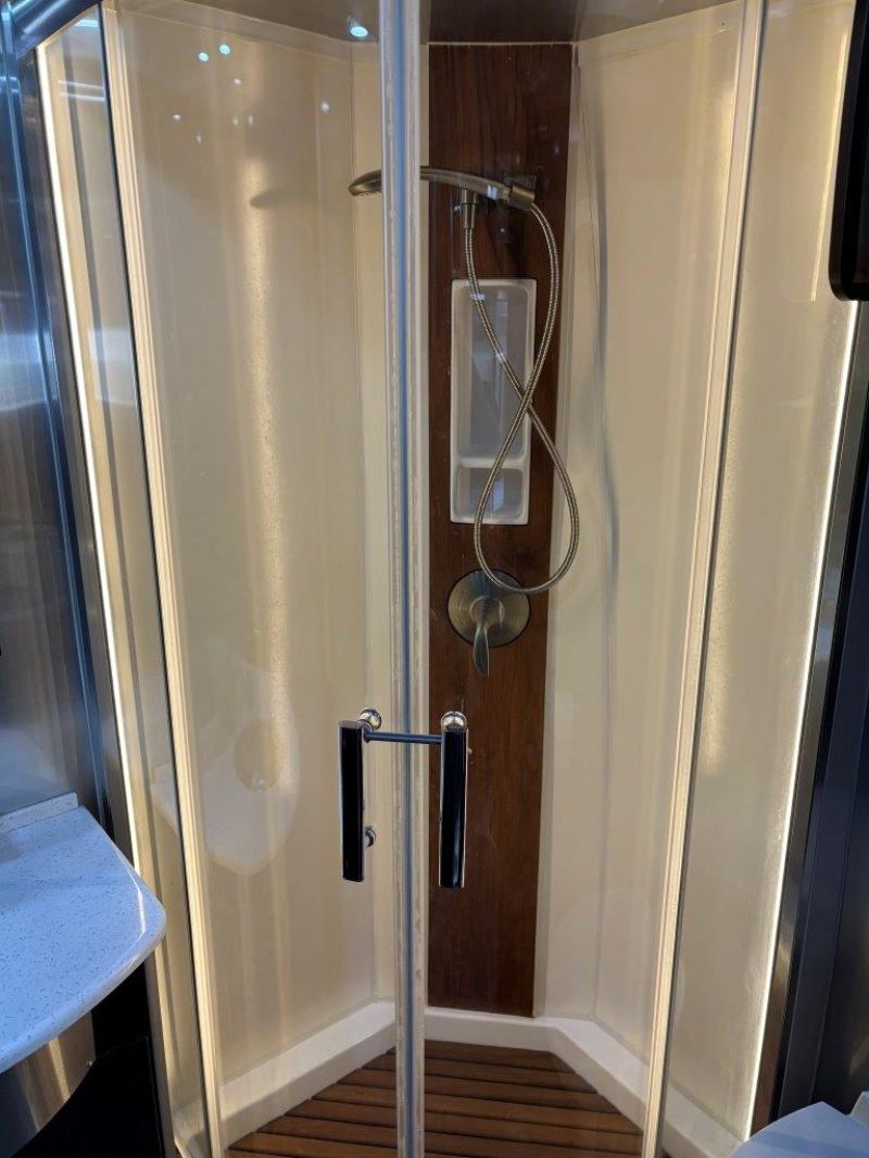 2019 Airstream Atlas Murphy Suite - Image 17